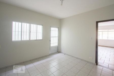 Casa à venda com 115m², 2 quartos e 2 vagasCopa