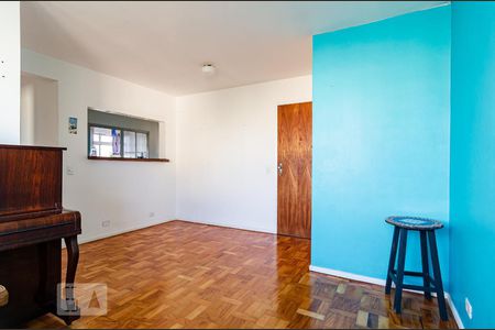 Sala de apartamento à venda com 2 quartos, 70m² em Vila Paulista, São Paulo