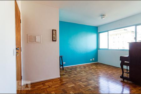 Sala de apartamento à venda com 2 quartos, 70m² em Vila Paulista, São Paulo