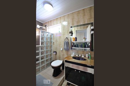 Banheiro do Quarto 1 - Suíte  de casa à venda com 3 quartos, 207m² em Vila Tupi, São Bernardo do Campo