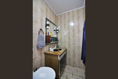 Casa à venda com 207m², 3 quartos e 4 vagasBanheiro do Quarto 1 - Suíte 