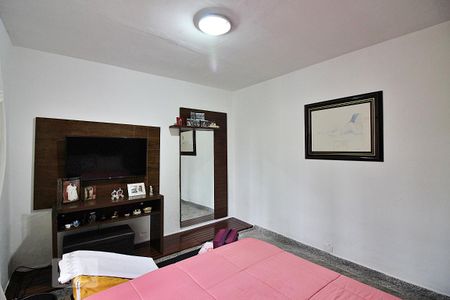 Casa à venda com 207m², 3 quartos e 4 vagasQuarto 2 - Suíte