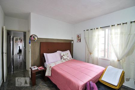 Casa à venda com 207m², 3 quartos e 4 vagasQuarto 2 - Suíte