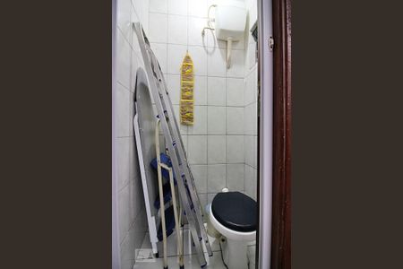 Casa à venda com 207m², 3 quartos e 4 vagasBanheiro de Serviço