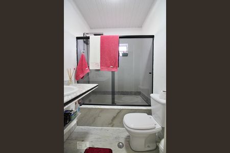 Casa à venda com 207m², 3 quartos e 4 vagasBanheiro do Quarto 2 - Suíte