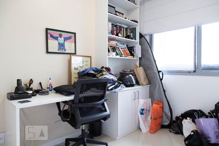 Quarto de apartamento à venda com 2 quartos, 81m² em Recreio dos Bandeirantes, Rio de Janeiro
