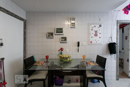 Apartamento à venda com 147m², 2 quartos e 1 vagaCozinha e Área de Serviço