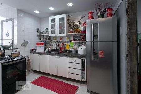 Apartamento à venda com 147m², 2 quartos e 1 vagaCozinha e Área de Serviço
