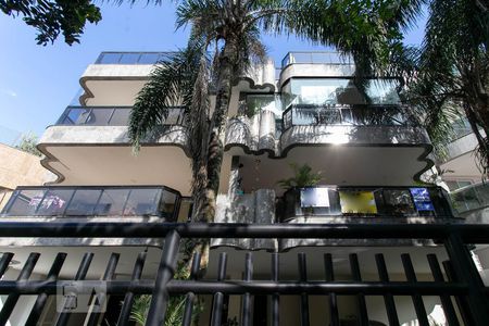 Apartamento à venda com 147m², 2 quartos e 1 vagaFachada