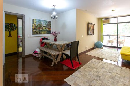 Apartamento à venda com 147m², 2 quartos e 1 vagaSala