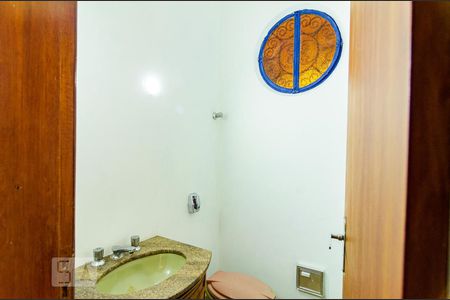 Lavabo de casa à venda com 3 quartos, 130m² em Vila Paulista, São Paulo