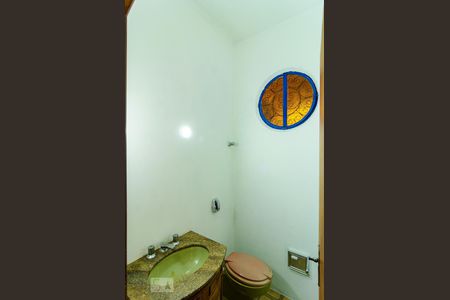 Lavabo de casa à venda com 3 quartos, 130m² em Vila Paulista, São Paulo