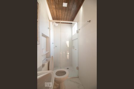 Casa à venda com 300m², 4 quartos e 5 vagasBanheiro