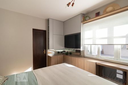 Casa à venda com 300m², 4 quartos e 5 vagasQuarto Suíte