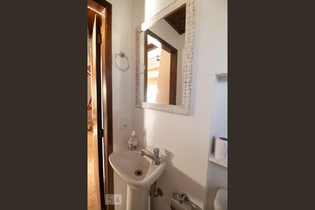 Casa à venda com 300m², 4 quartos e 5 vagasBanheiro