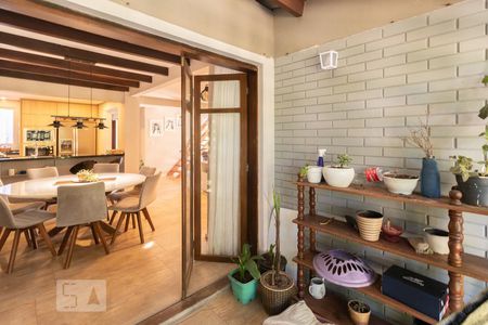 Casa à venda com 300m², 4 quartos e 5 vagasVaranda da Sala