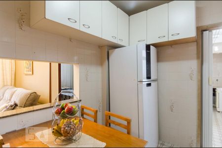 Apartamento à venda com 61m², 2 quartos e 1 vagaCozinha