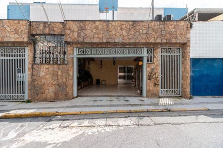 Casa para alugar com 276m², 3 quartos e 2 vagasFachada
