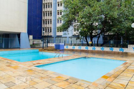 Apartamento à venda com 70m², 3 quartos e 1 vaga Apartamento à venda com 70m², 3 quartos e 1 vagaÁrea comum - Piscina