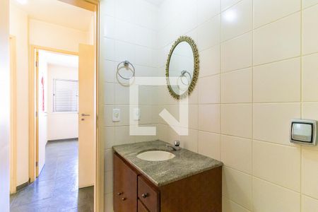 Apartamento para alugar com 93m², 2 quartos e 1 vaga Apartamento para alugar com 93m², 2 quartos e 1 vagaBanheiro social