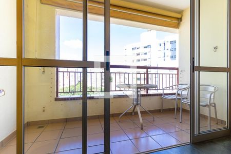 Sacada de apartamento para alugar com 2 quartos, 93m² em Botafogo, Campinas