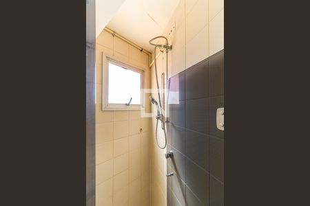 Apartamento para alugar com 93m², 2 quartos e 1 vaga Apartamento para alugar com 93m², 2 quartos e 1 vagaBanheiro da suíte