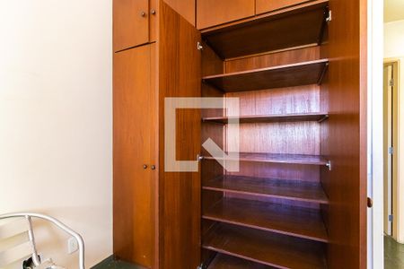 Apartamento para alugar com 93m², 2 quartos e 1 vaga Apartamento para alugar com 93m², 2 quartos e 1 vagaQuarto 2 - Armários