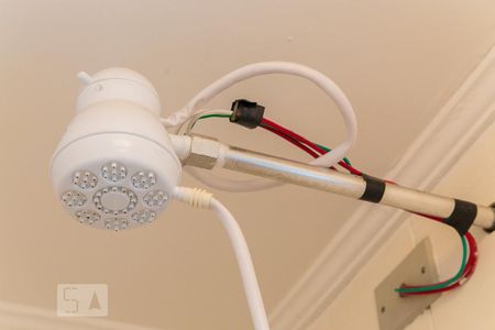 Apartamento à venda com 220m², 4 quartos e 3 vagasBanheiro de serviço - Chuveiro