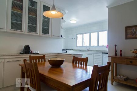 Apartamento à venda com 220m², 4 quartos e 3 vagasSala de almoço