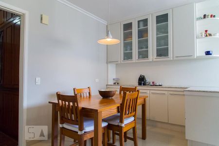 Apartamento à venda com 220m², 4 quartos e 3 vagasSala de almoço