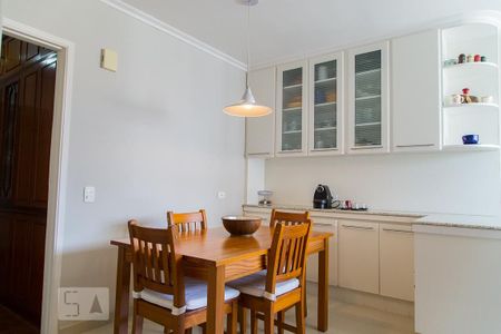 Apartamento à venda com 220m², 4 quartos e 3 vagasSala de almoço