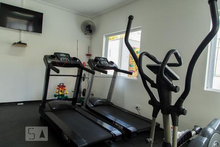 Apartamento à venda com 220m², 4 quartos e 3 vagasÁrea comum - Academia