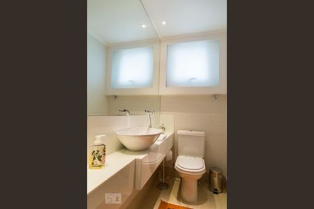 Apartamento à venda com 220m², 4 quartos e 3 vagasLavabo