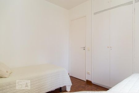 Apartamento à venda com 220m², 4 quartos e 3 vagasQuarto 3