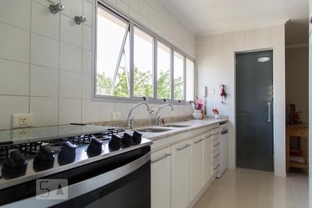 Apartamento à venda com 220m², 4 quartos e 3 vagasCozinha