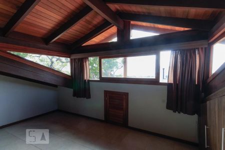 Casa à venda com 200m², 4 quartos e 2 vagasSotão