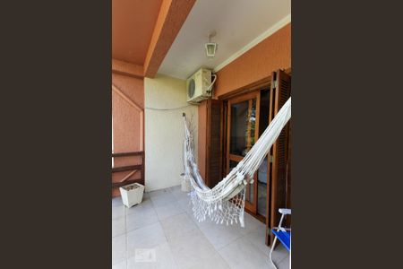 Casa à venda com 200m², 4 quartos e 2 vagasVaranda da suíte