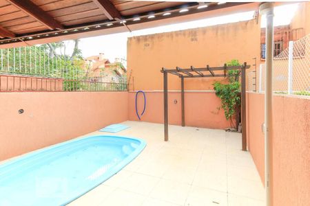 Casa à venda com 200m², 4 quartos e 2 vagasQuintal