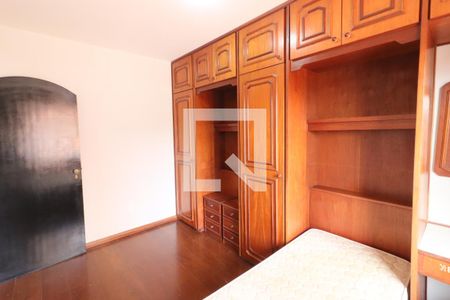 Quarto  de casa para alugar com 3 quartos, 190m² em Quitaúna, Osasco