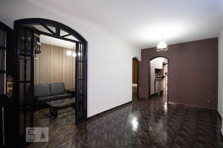 Sala de Estar de casa para alugar com 3 quartos, 190m² em Quitaúna, Osasco