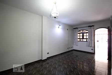Sala de Estar de casa para alugar com 3 quartos, 190m² em Quitaúna, Osasco