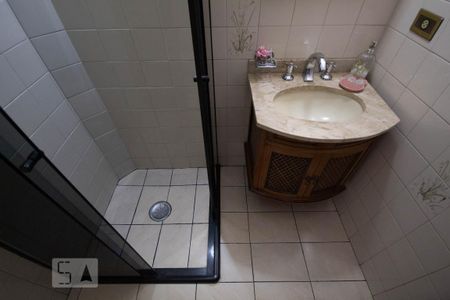 Casa para alugar com 190m², 3 quartos e 2 vagasBanheiro Corredor