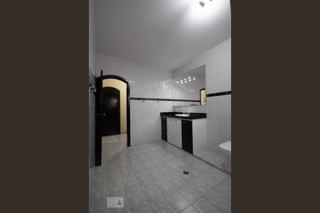 Casa para alugar com 190m², 3 quartos e 2 vagasBanheiro da Suíte