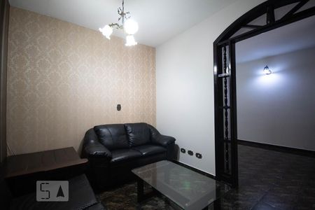 Sala de TV de casa para alugar com 3 quartos, 190m² em Quitaúna, Osasco