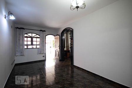 Sala de Estar de casa para alugar com 3 quartos, 190m² em Quitaúna, Osasco