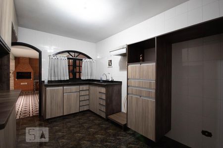 Casa para alugar com 190m², 3 quartos e 2 vagasCozinha