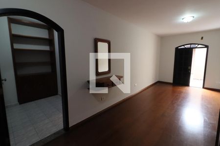 Suíte 1 de casa para alugar com 3 quartos, 190m² em Quitaúna, Osasco