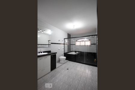 Casa para alugar com 190m², 3 quartos e 2 vagasBanheiro da Suíte