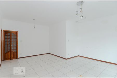 Sala de casa para alugar com 4 quartos, 350m² em Vila Hermínia, Guarulhos