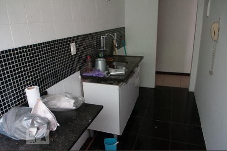 Apartamento para alugar com 48m², 2 quartos e 1 vaga Apartamento para alugar com 48m², 2 quartos e 1 vagaCozinha e Área de Serviço